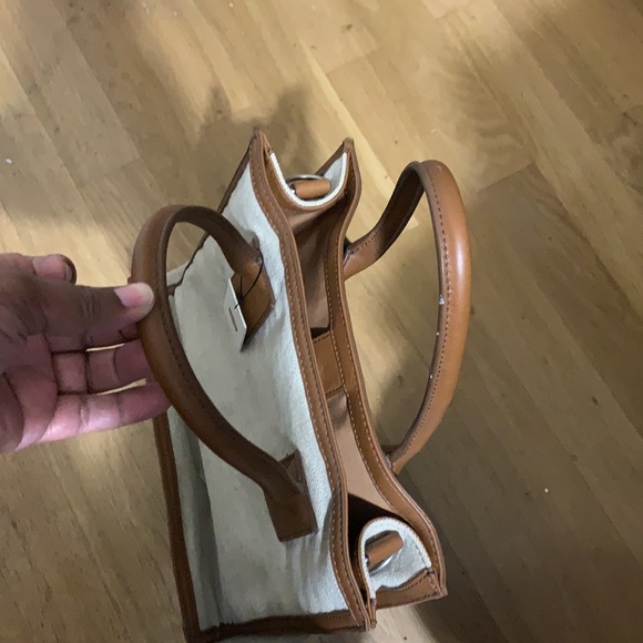 Fossil Tote - Picture 3 of 7